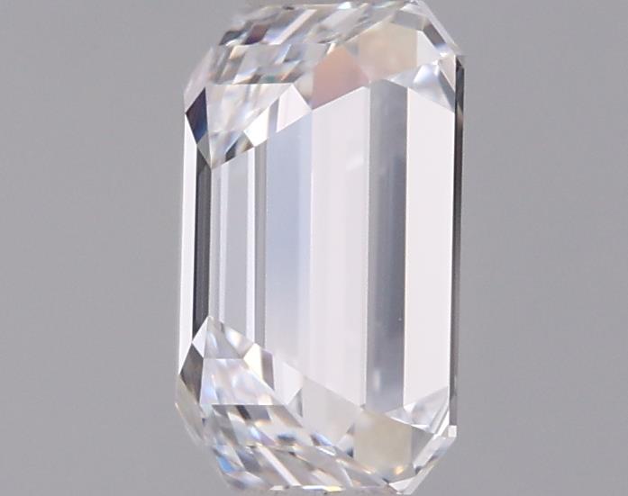 0.97 Carat Emerald Lab Diamond :: 360 spin frame 03