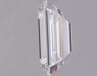 0.91 Carat Emerald Lab Diamond :: 360 spin frame 02