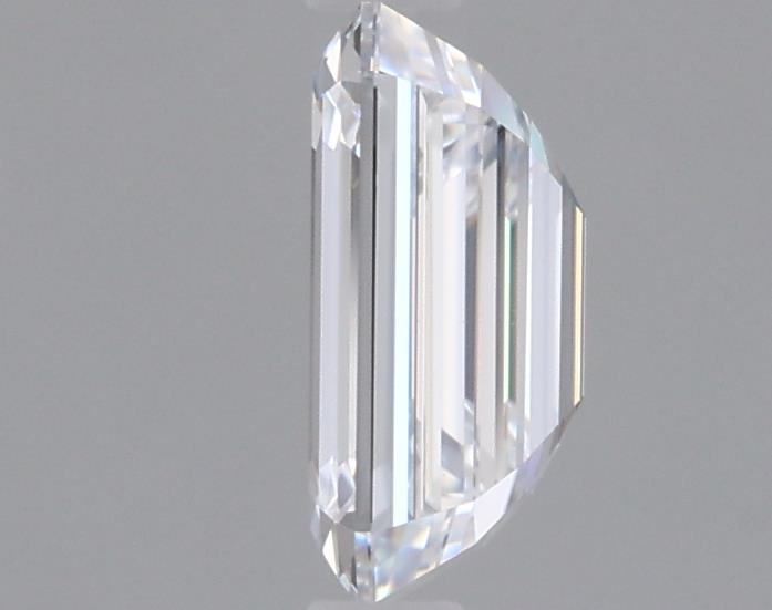 0.97 Carat Emerald Lab Diamond :: 360 spin frame 02