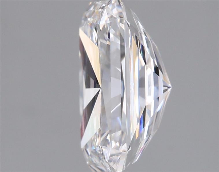 2.05 Carat Radiant Lab Diamond :: 360 spin frame 05
