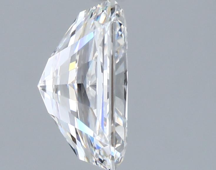 2.01 Carat Radiant Lab Diamond :: 360 spin frame 02