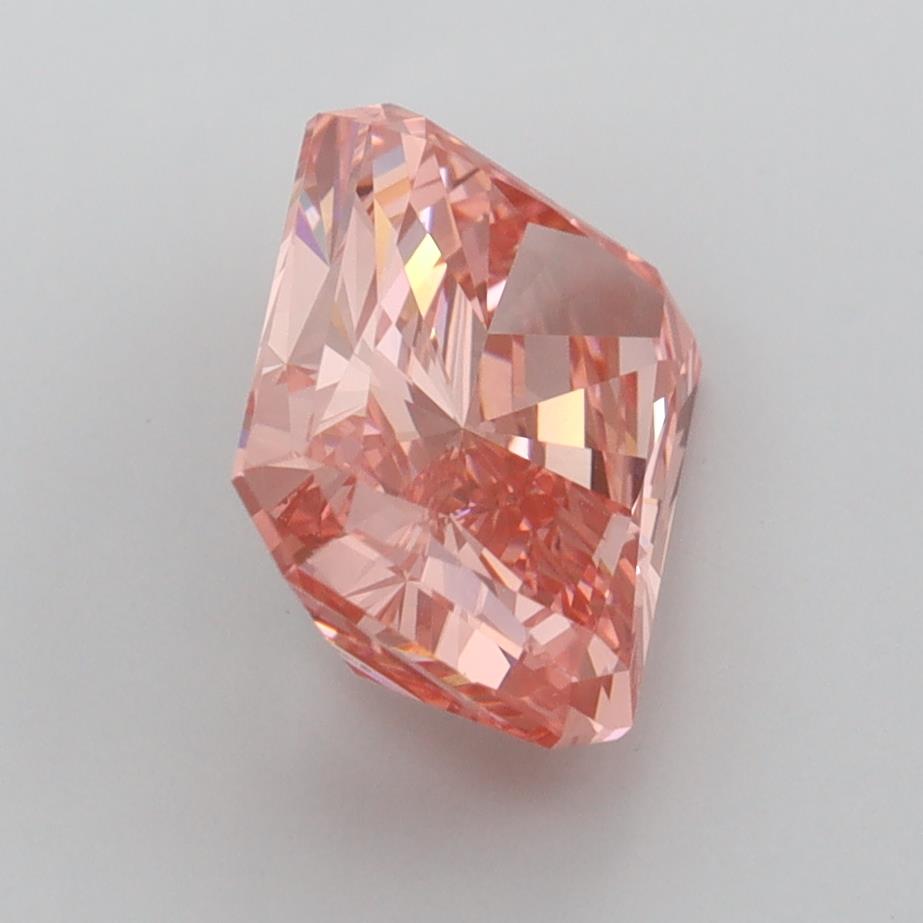 2.50 Carat Radiant Lab Diamond :: 360 spin frame 01