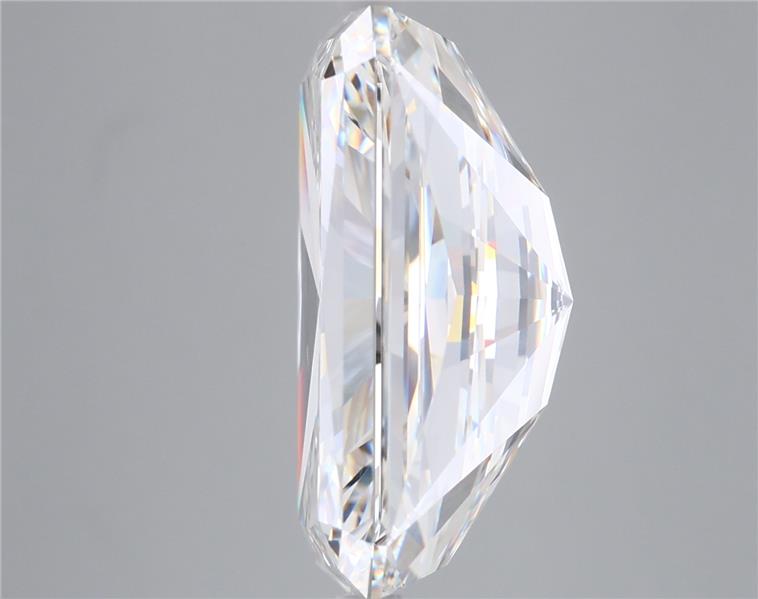 12.05 Carat Radiant Lab Diamond :: 360 spin frame 01