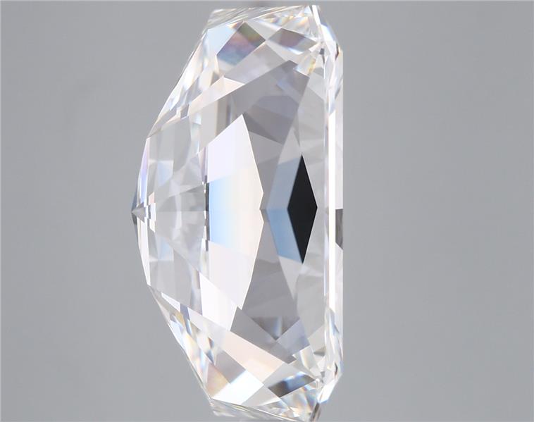 12.05 Carat Radiant Lab Diamond :: 360 spin frame 07