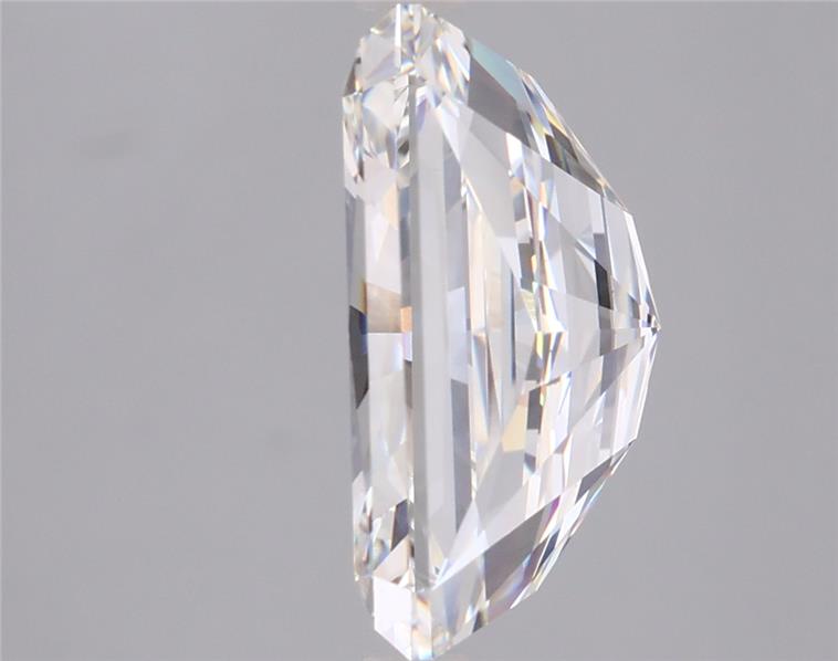 6.03 Carat Radiant Lab Diamond :: 360 spin frame 01