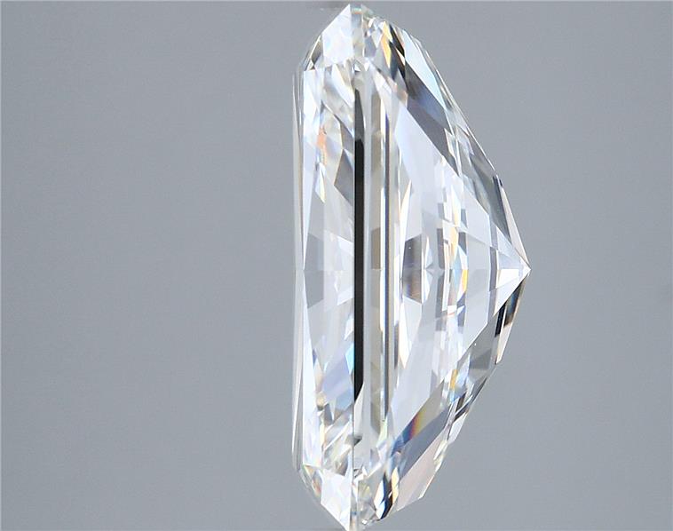 7.01 Carat Radiant Lab Diamond :: 360 spin frame 01