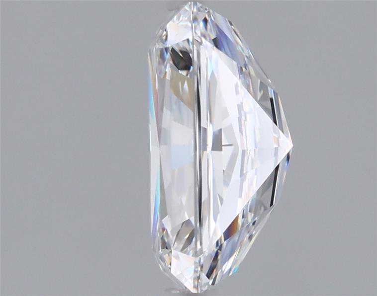 2.05 Carat Radiant Lab Diamond :: 360 spin frame 02
