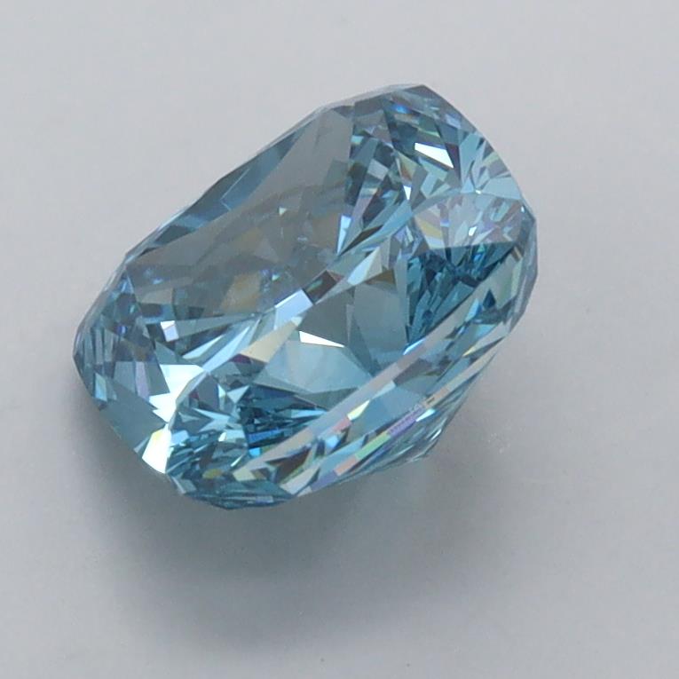 2.05 Carat Cushion Lab Diamond :: 360 spin frame 05