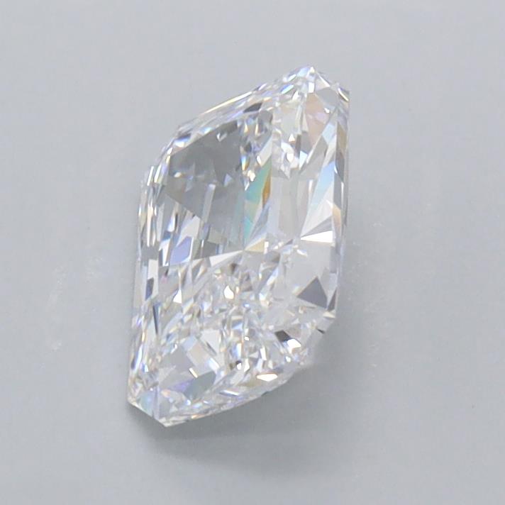 0.95 Carat Radiant Lab Diamond :: 360 spin frame 02