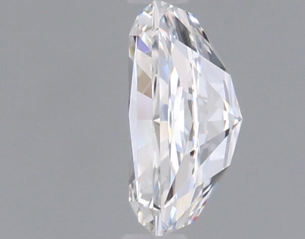 0.60 Carat Radiant Lab Diamond :: 360 spin frame 02