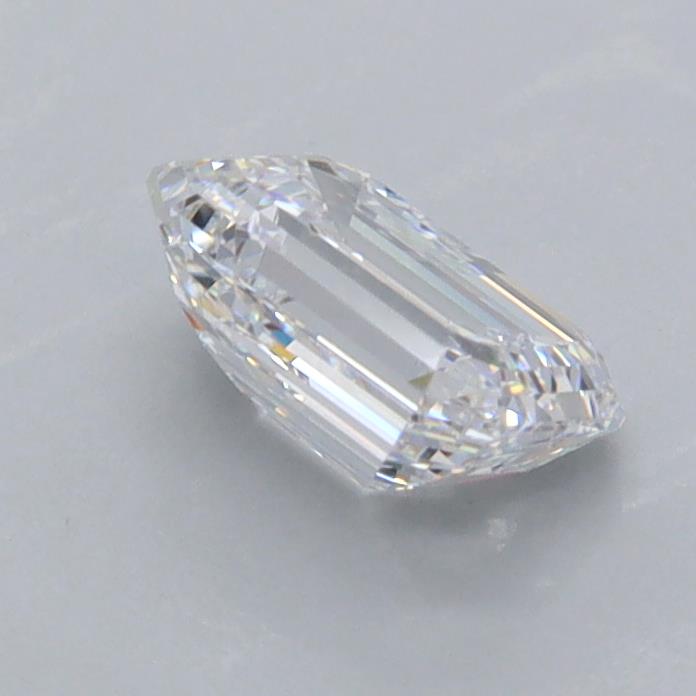 0.95 Carat Emerald Lab Diamond :: 360 spin frame 03