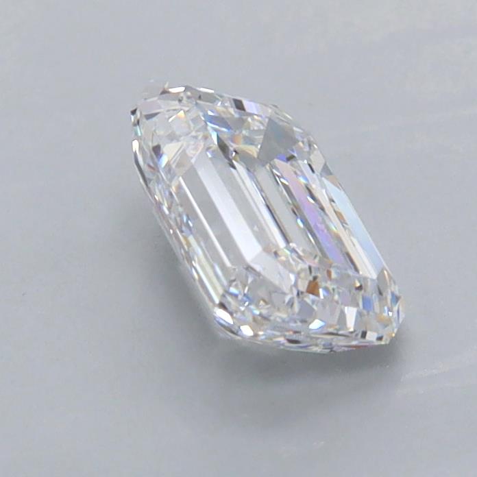 0.95 Carat Emerald Lab Diamond :: 360 spin frame 07