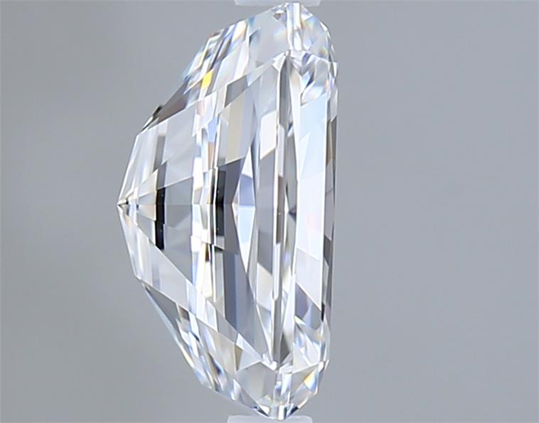 2.06 Carat Radiant Lab Diamond :: 360 spin frame 02