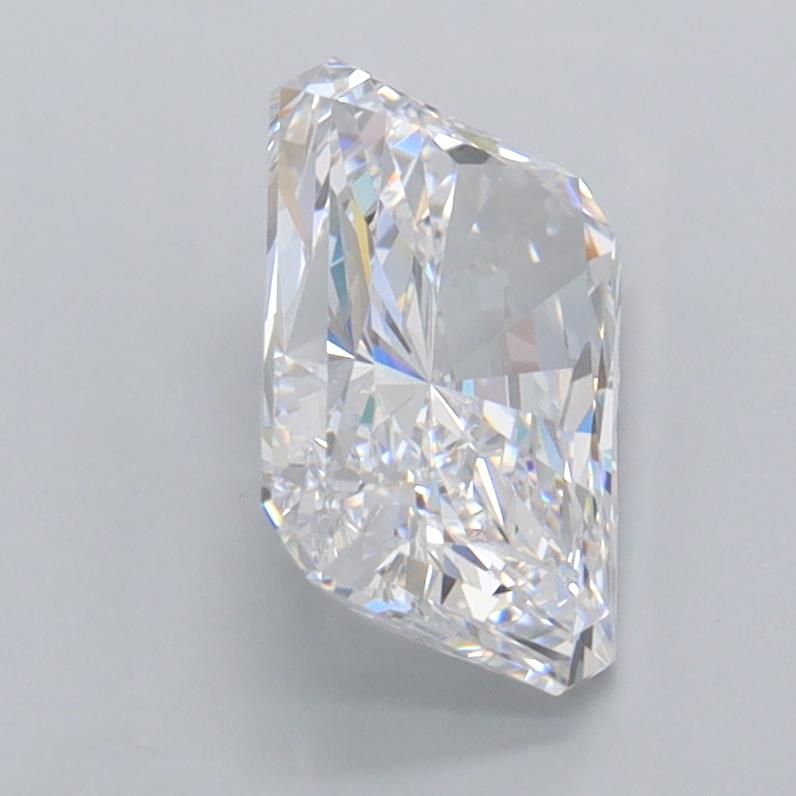 1.69 Carat Radiant Lab Diamond :: 360 spin frame 02