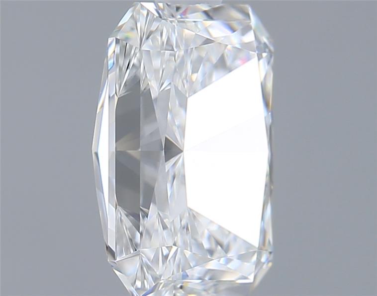 2.04 Carat Radiant Lab Diamond :: 360 spin frame 03
