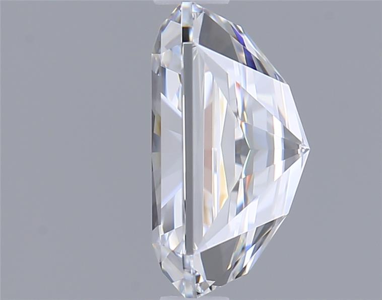 1.55 Carat Radiant Lab Diamond :: 360 spin frame 02