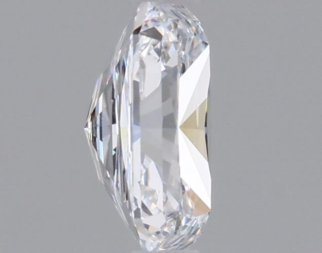 0.85 Carat Radiant Lab Diamond :: 360 spin frame 06