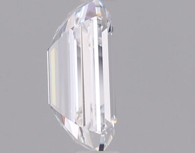 0.97 Carat Emerald Lab Diamond :: 360 spin frame 02