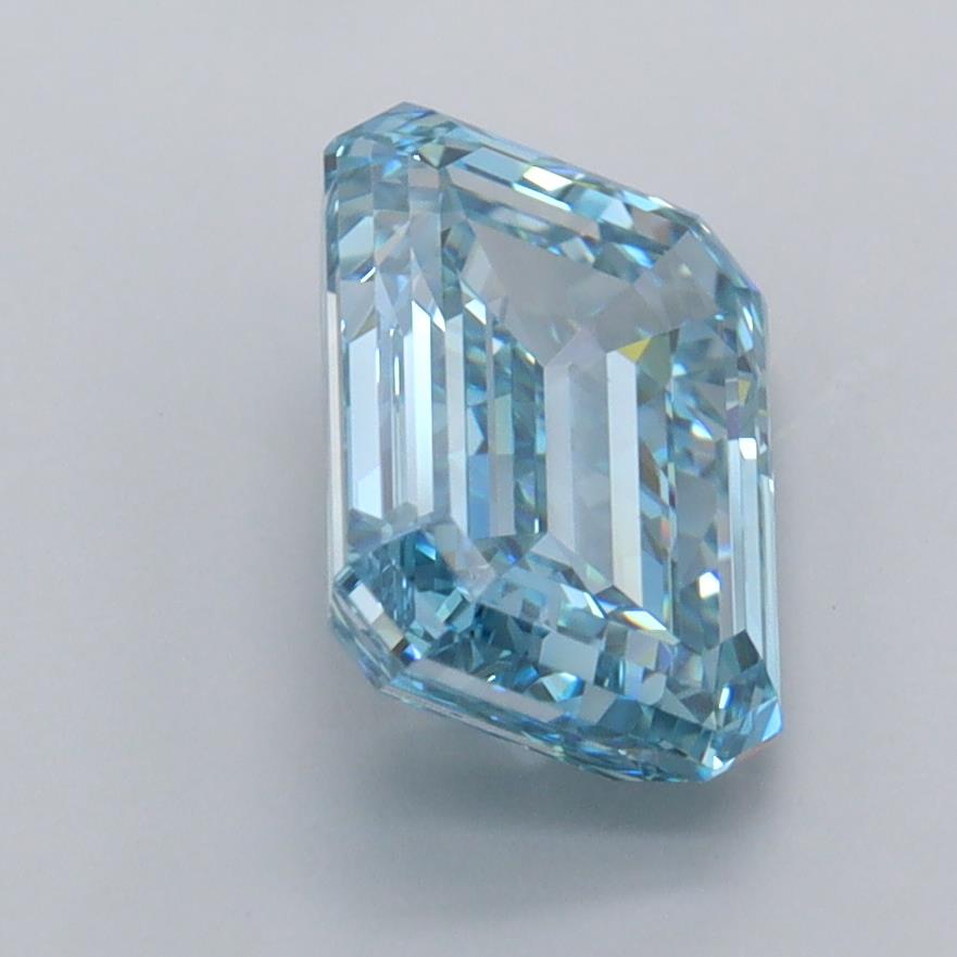 2.46 Carat Emerald Lab Diamond :: 360 spin frame 01