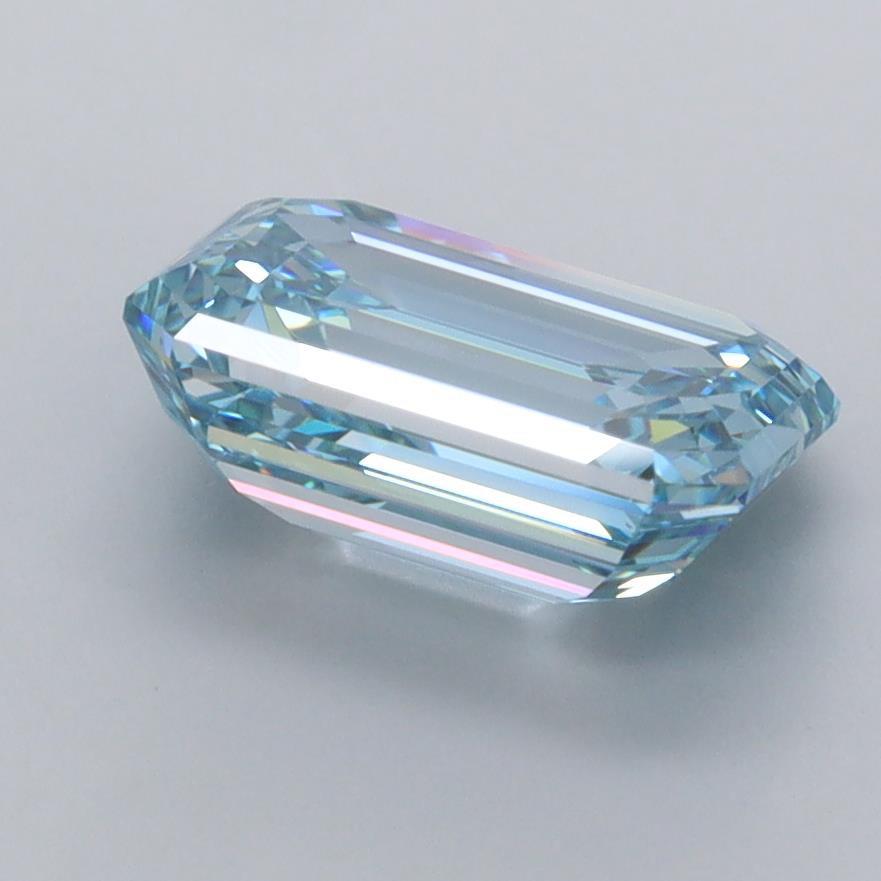 2.46 Carat Emerald Lab Diamond :: 360 spin frame 05