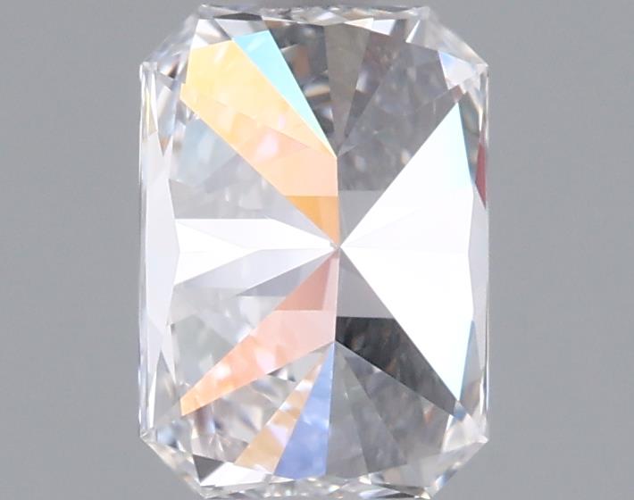 1.05 Carat Radiant Lab Diamond :: 360 spin frame 02