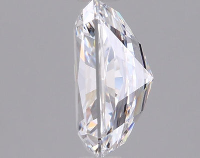 1.45 Carat Radiant Lab Diamond :: 360 spin frame 02