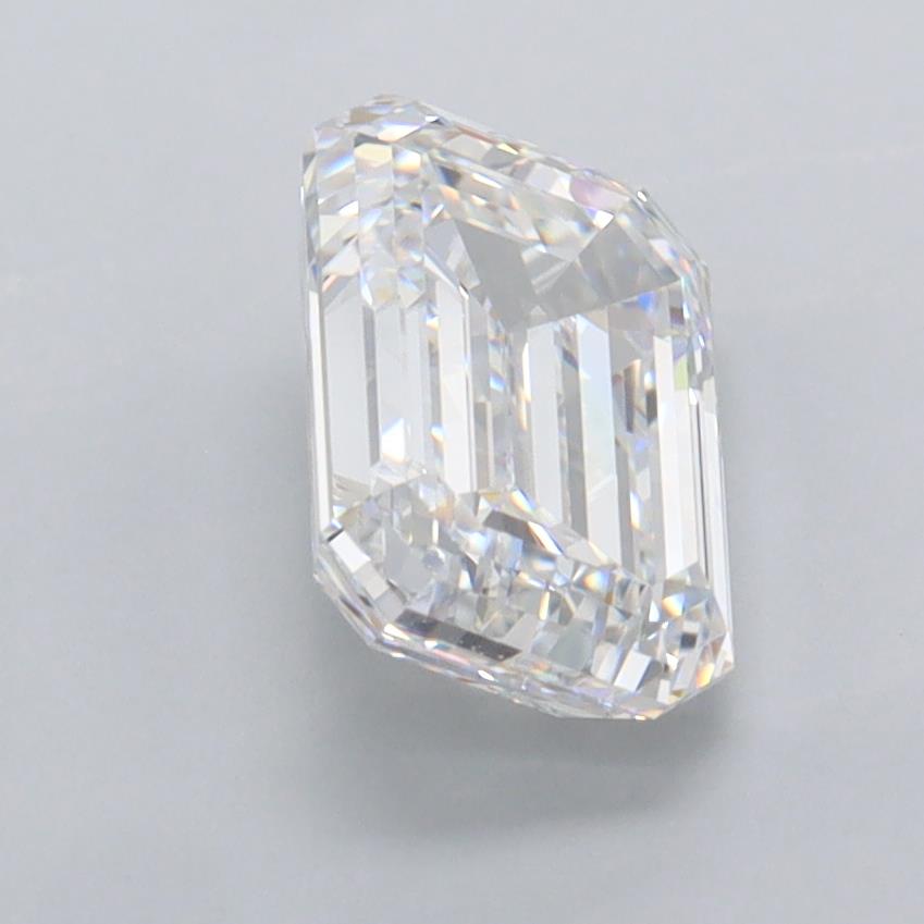 2.02 Carat Emerald Lab Diamond :: 360 spin frame 01