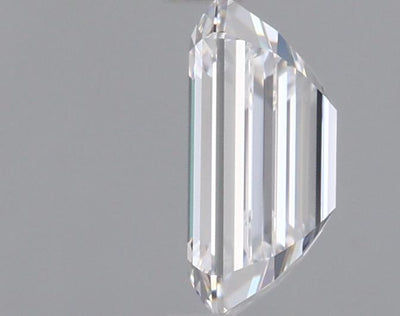 0.92 Carat Emerald Lab Diamond :: 360 spin frame 01