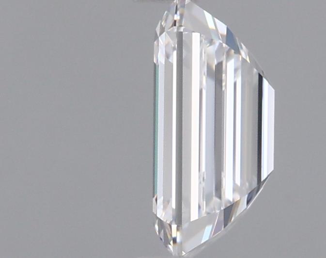0.92 Carat Emerald Lab Diamond :: 360 spin frame 01