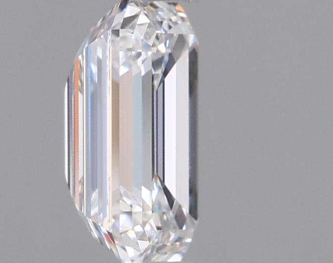 0.92 Carat Emerald Lab Diamond :: 360 spin frame 06