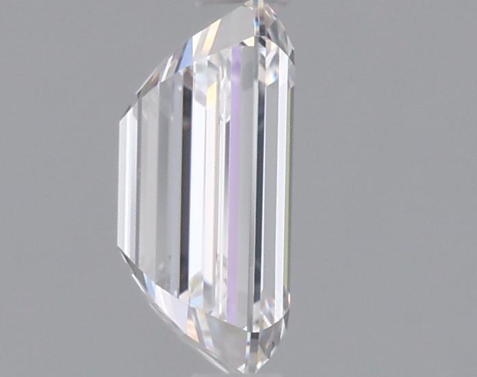 0.95 Carat Emerald Lab Diamond :: 360 spin frame 02