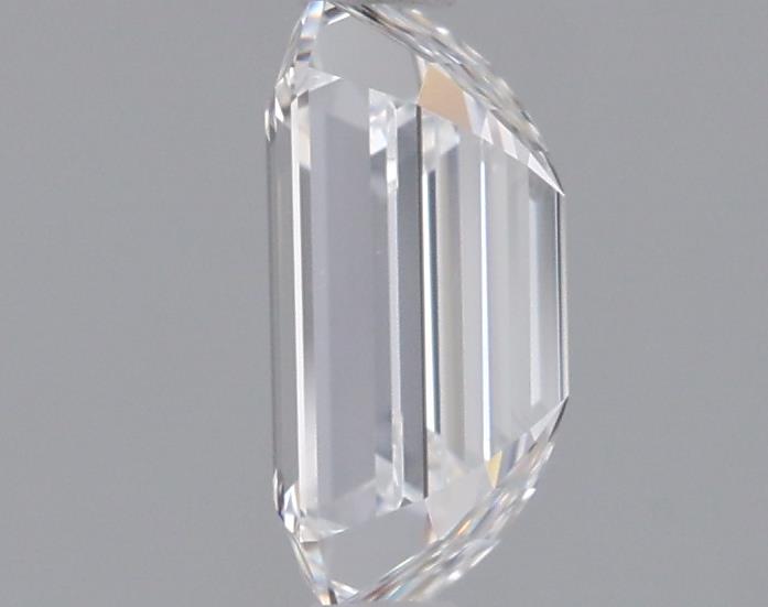 0.95 Carat Emerald Lab Diamond :: 360 spin frame 04