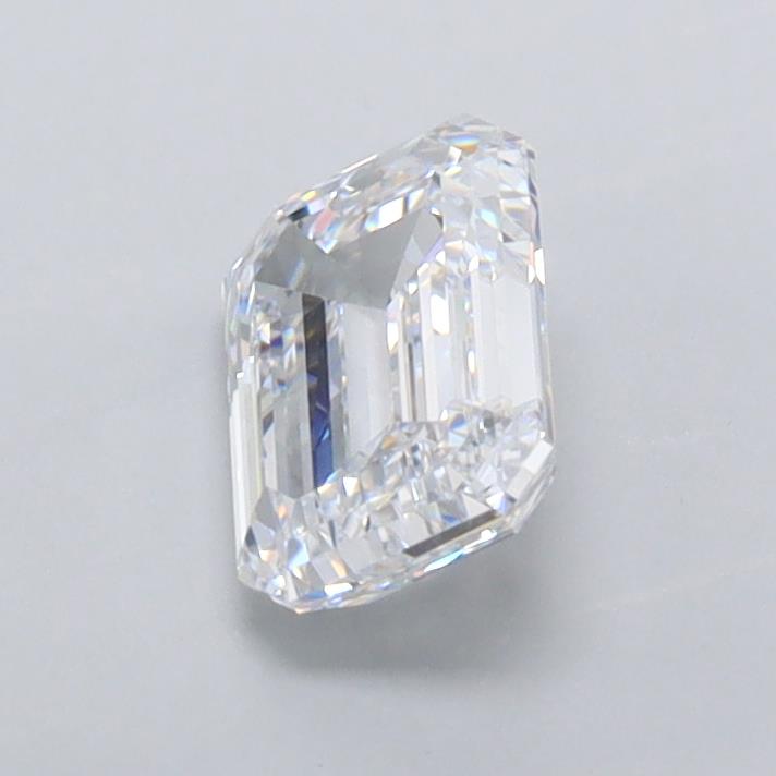 0.91 Carat Emerald Lab Diamond :: 360 spin frame 02
