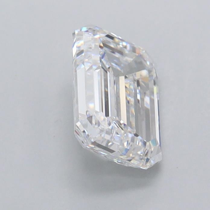 1.00 Carat Emerald Lab Diamond :: 360 spin frame 02