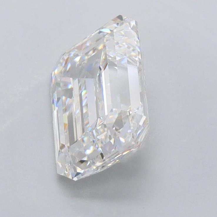1.46 Carat Emerald Lab Diamond :: 360 spin frame 01