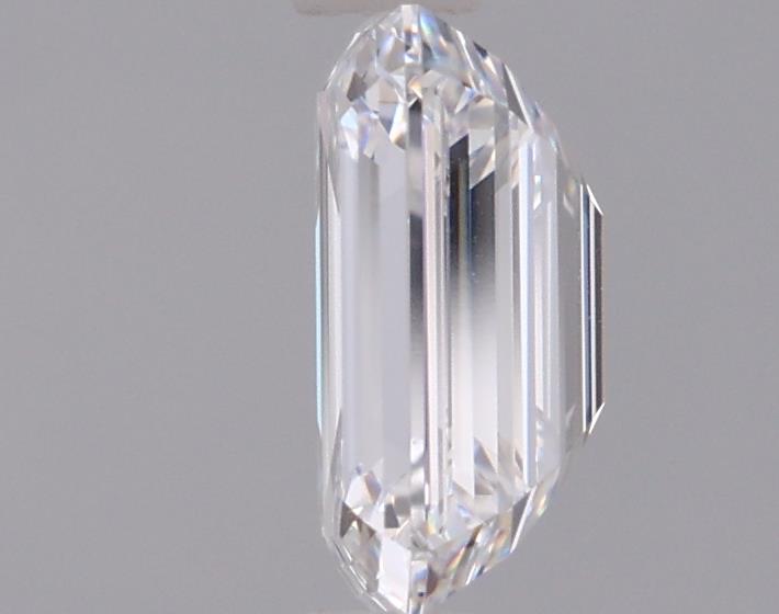 0.95 Carat Emerald Lab Diamond :: 360 spin frame 01