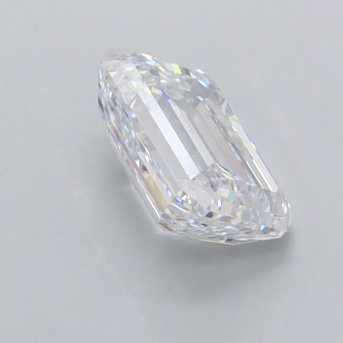 0.92 Carat Emerald Lab Diamond :: 360 spin frame 07