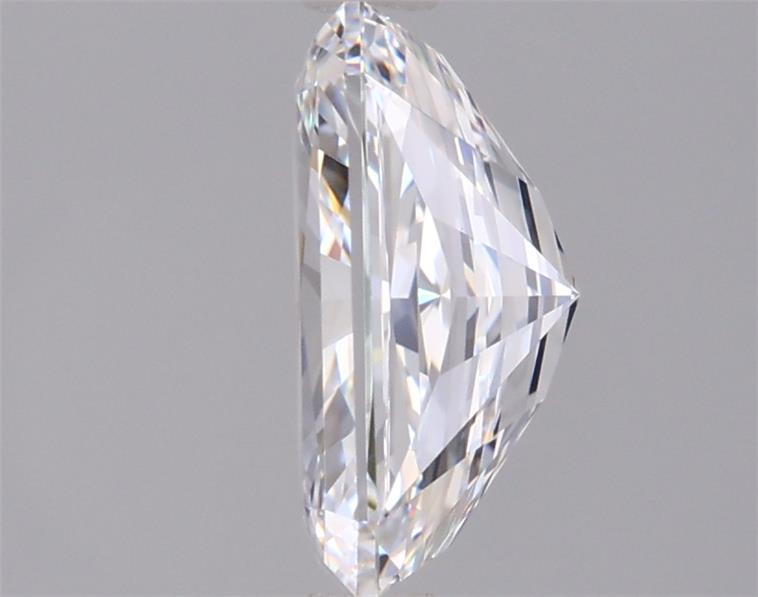 2.07 Carat Radiant Lab Diamond :: 360 spin frame 01