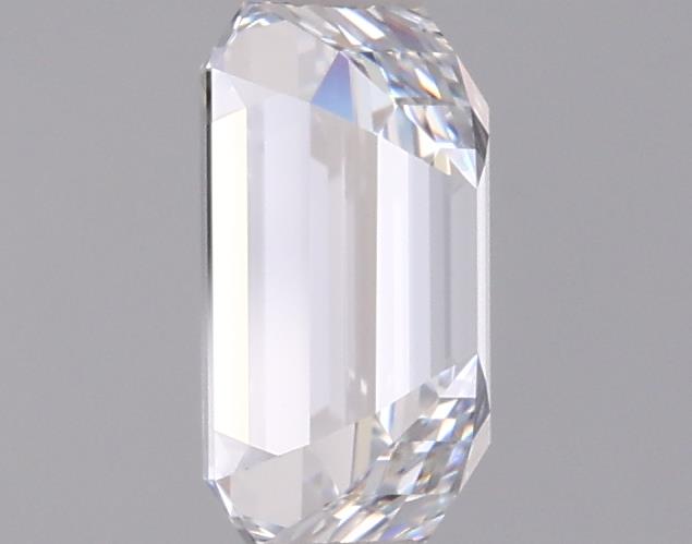 0.97 Carat Emerald Lab Diamond :: 360 spin frame 03