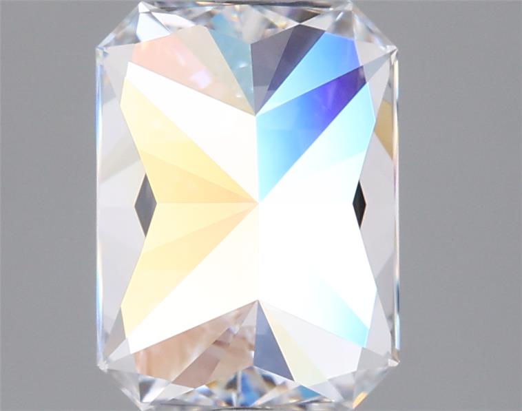 2.06 Carat Radiant Lab Diamond :: 360 spin frame 01