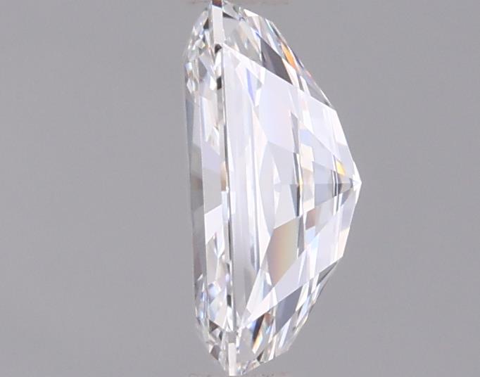 1.04 Carat Radiant Lab Diamond :: 360 spin frame 01