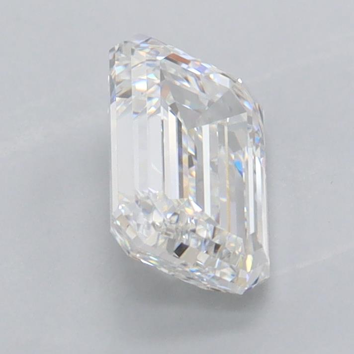 1.32 Carat Emerald Lab Diamond :: 360 spin frame 02
