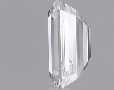 0.92 Carat Emerald Lab Diamond :: 360 spin frame 01