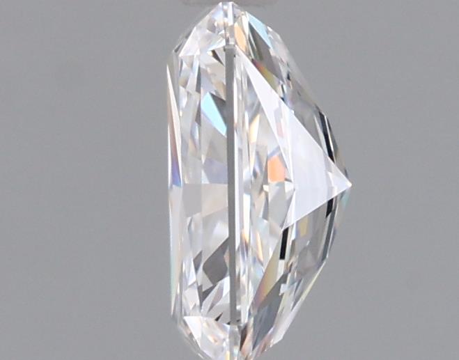 1.01 Carat Radiant Lab Diamond :: 360 spin frame 02