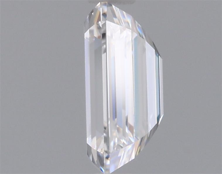0.97 Carat Emerald Lab Diamond :: 360 spin frame 02
