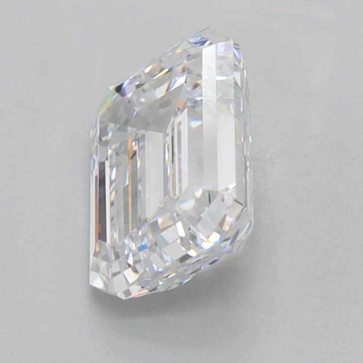 1.55 Carat Emerald Lab Diamond :: 360 spin frame 02