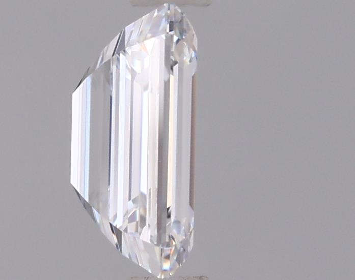 0.96 Carat Emerald Lab Diamond :: 360 spin frame 02