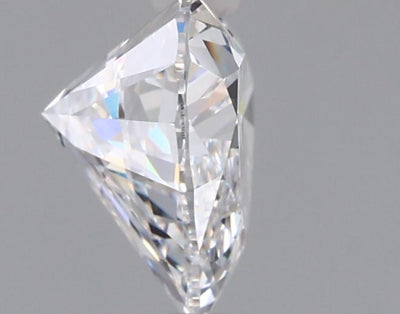 1.56 Carat Heart Lab Diamond :: 360 spin frame 02