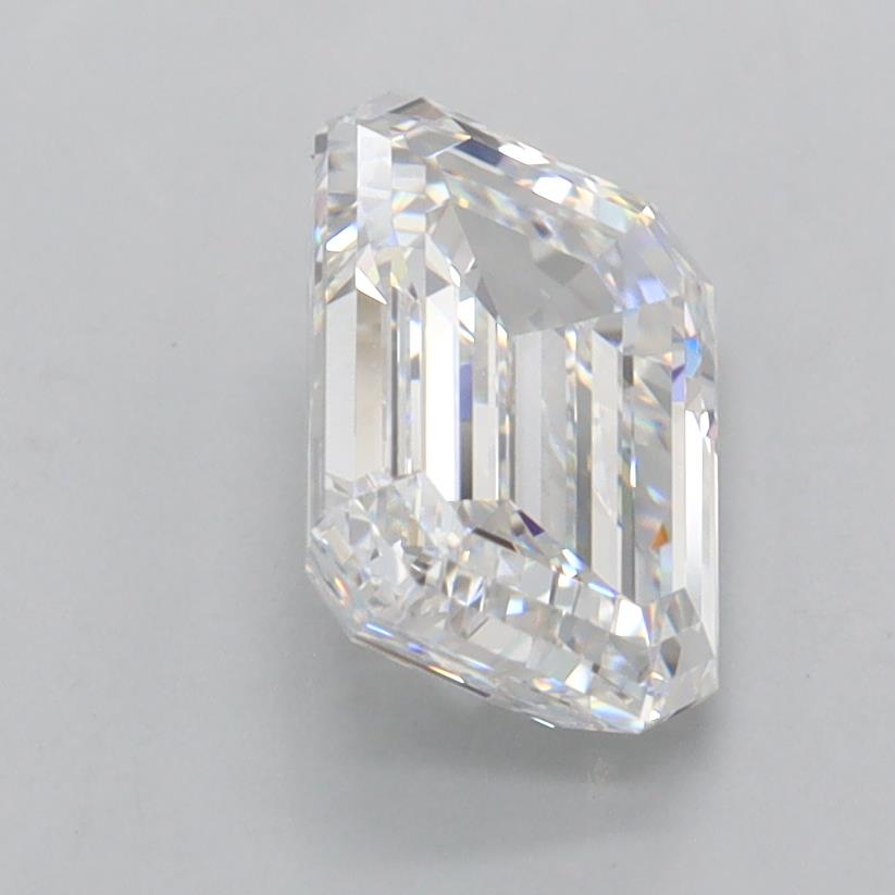 1.98 Carat Emerald Lab Diamond :: 360 spin frame 02
