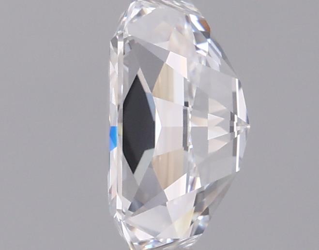 1.51 Carat Radiant Lab Diamond :: 360 spin frame 06